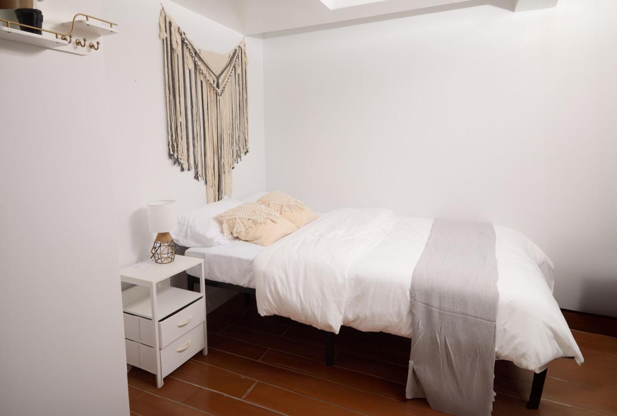 Comfy Guest House In Hell'S Kitchen 纽约 外观 照片